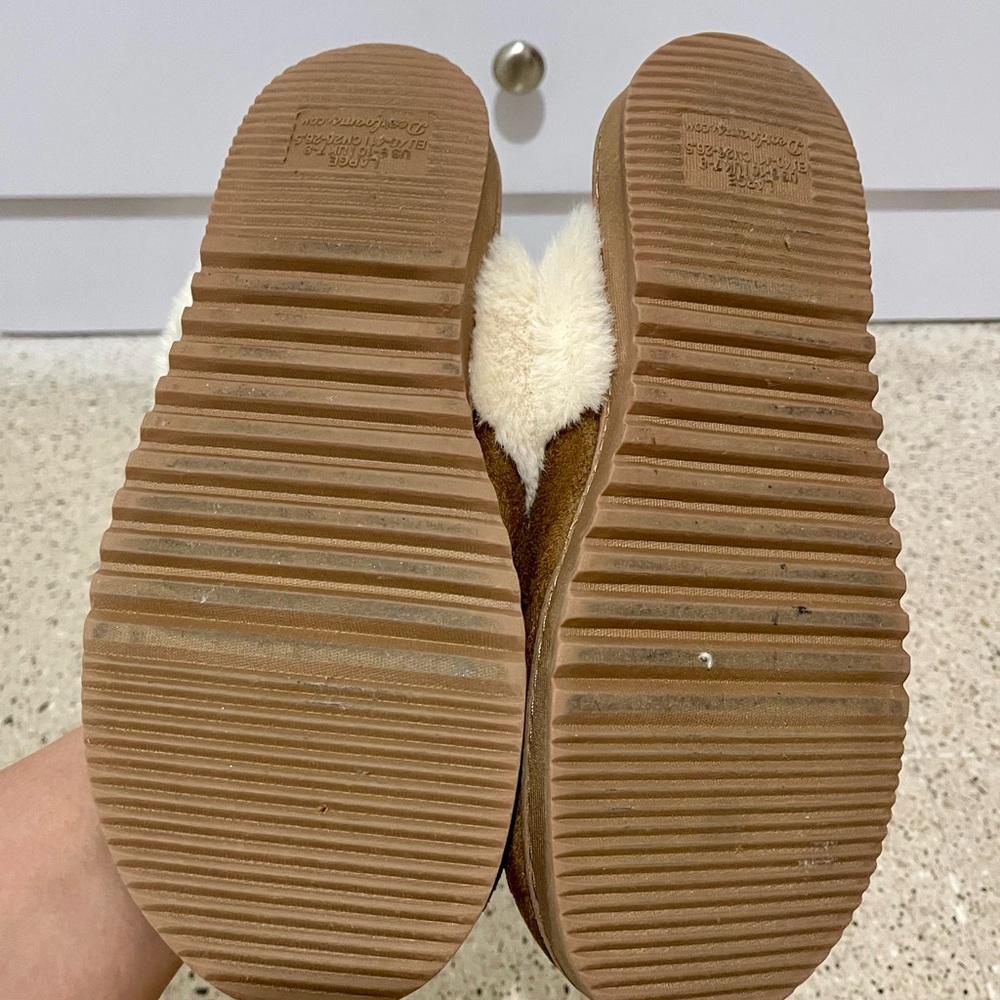 Dearfoams Slippers - Picture 4 of 6